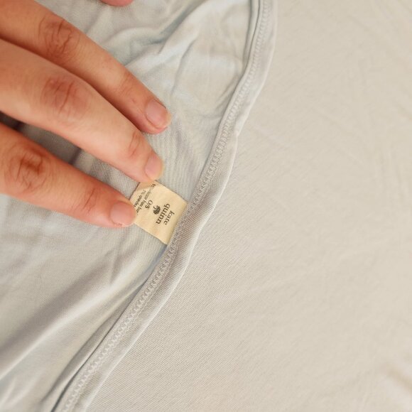 Kate Quinn bamboo swaddle blanket - Picture 2 of 3